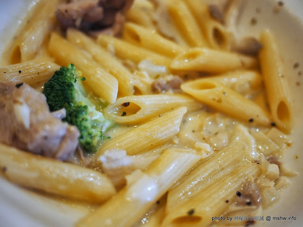 邦喬諾:【食記】台南東區-Buongiorno 邦喬諾義大利麵店 : 口味超清淡是因為在地口味?!