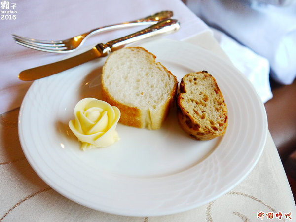 那個時代法式餐廳:那個時代法式餐廳,台南老牌法式料理,內外呈現濃濃古典風~