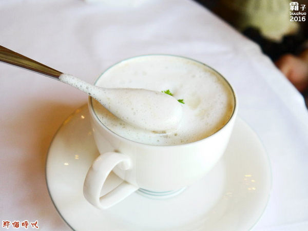 那個時代法式餐廳:那個時代法式餐廳,台南老牌法式料理,內外呈現濃濃古典風~