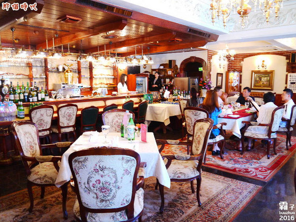 那個時代法式餐廳:那個時代法式餐廳,台南老牌法式料理,內外呈現濃濃古典風~