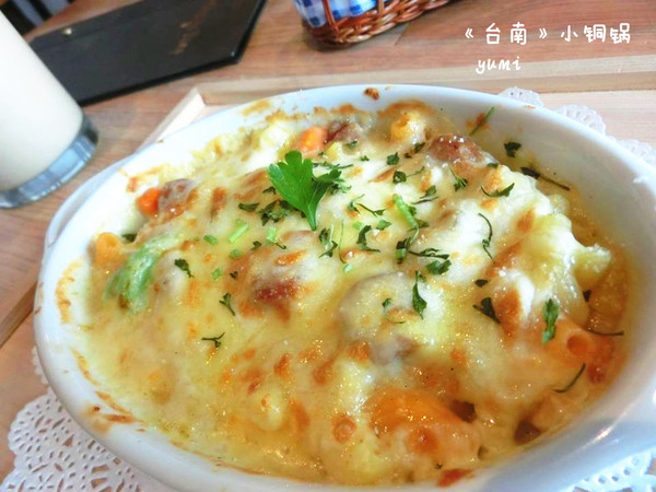 小銅鍋咖啡館(龍山店):【台南食記】慢工出細活!蓬蓬柔軟的舒芙蕾融化你心@小銅鍋咖啡館 Les Petits Pots