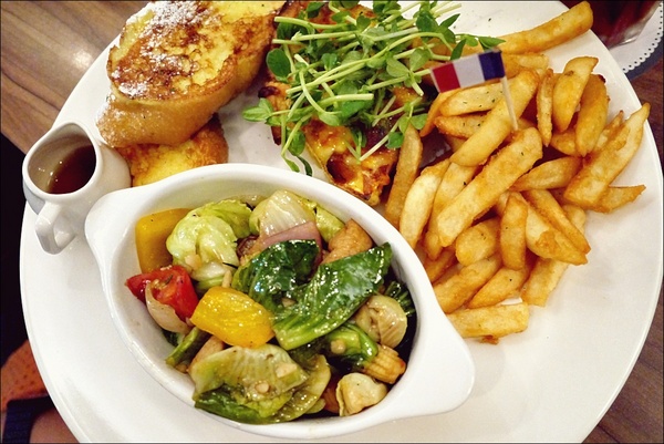 她他小餐館 Bistro Together：【她他小餐館】由味蕾勾起回憶，以美食完成旅行