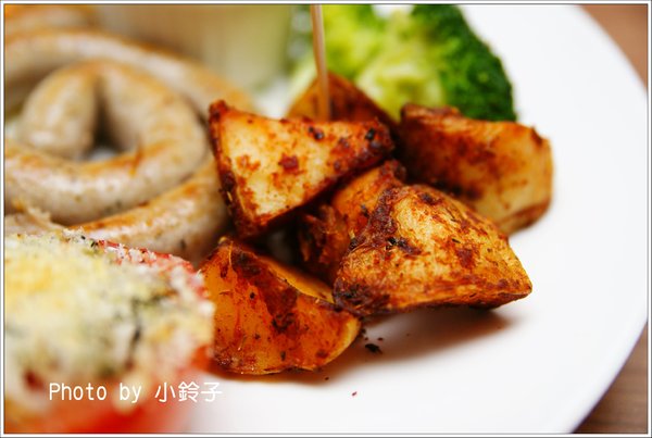 她他小餐館 Bistro Together：口碑券~『她他小餐館 Bistro Together 各國早午餐』