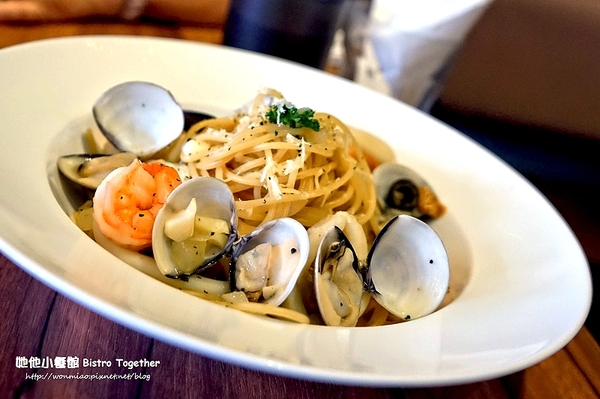 她他小餐館 Bistro Together：【愛評網口碑體驗】捷運國父紀念館站優質早午餐/義式料理/輕食/下午茶 ✿✿ 她他小餐館 Bistro Together ✿✿