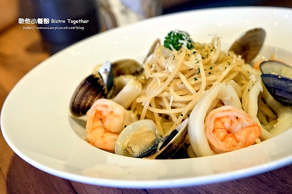 她他小餐館 Bistro Together：【愛評網口碑體驗】捷運國父紀念館站優質早午餐/義式料理/輕食/下午茶 ✿✿ 她他小餐館 Bistro Together ✿✿