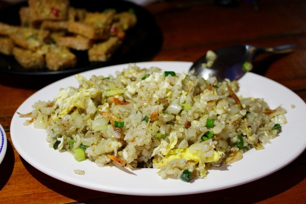 府城騷烤家：[台南]必嚐串燒 薄鹽清爽。獨創醬烤油條必點。宵夜聚餐小酌推薦 府城騷烤家