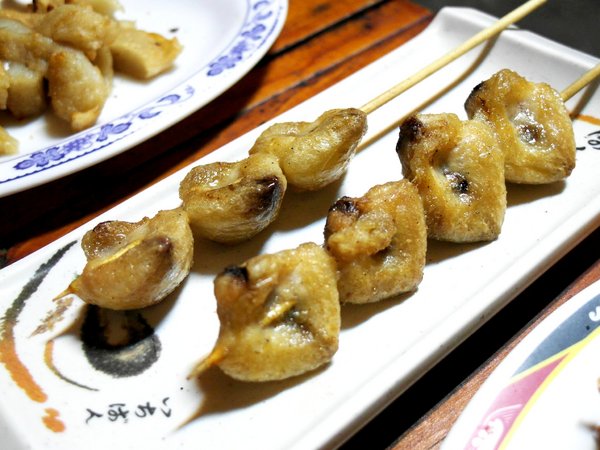 騷烤家(前鋒總店):【台南||東區】油條也能『烤』來吃!堅持炭火&鹽烤──府城騷烤家!