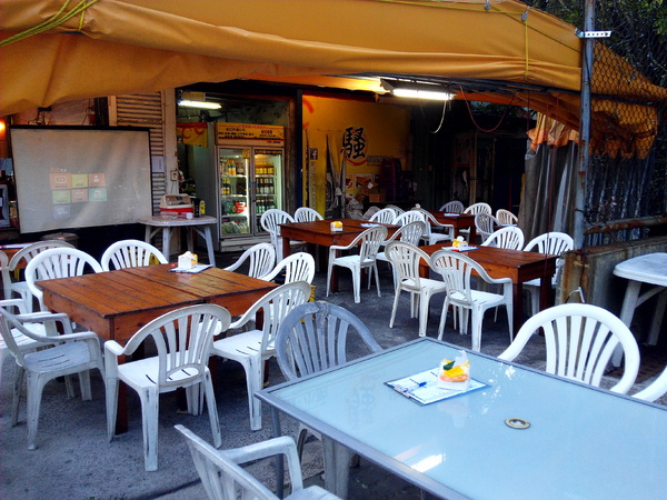 府城騷烤家:【臺南Ω東區】府城騷烤家。來台南必吃的內行人燒烤,以炭火精心慢烤的好味