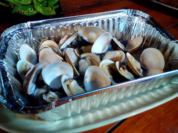 府城騷烤家:【臺南Ω東區】府城騷烤家。來台南必吃的內行人燒烤,以炭火精心慢烤的好味