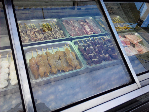 府城騷烤家:【臺南Ω東區】府城騷烤家。來台南必吃的內行人燒烤,以炭火精心慢烤的好味