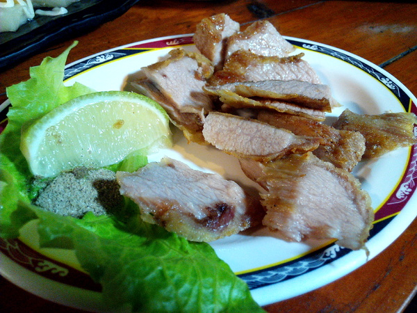 府城騷烤家:【臺南Ω東區】府城騷烤家。來台南必吃的內行人燒烤,以炭火精心慢烤的好味