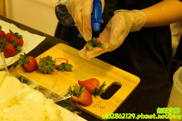 台灣茶奶茶(無)：【台南-東區】珍珠奶茶x4度C蛋糕...少女心奔放中~大推香蕉黑森林.草莓巧克力派.珍珠奶茶蛋糕.芋頭大泡芙.白玉珍珠楓糖捲...《台灣茶奶茶》