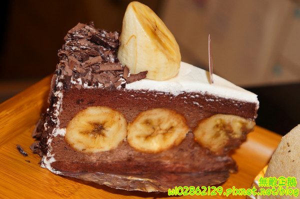 台灣茶奶茶(無)：【台南-東區】珍珠奶茶x4度C蛋糕...少女心奔放中~大推香蕉黑森林.草莓巧克力派.珍珠奶茶蛋糕.芋頭大泡芙.白玉珍珠楓糖捲...《台灣茶奶茶》