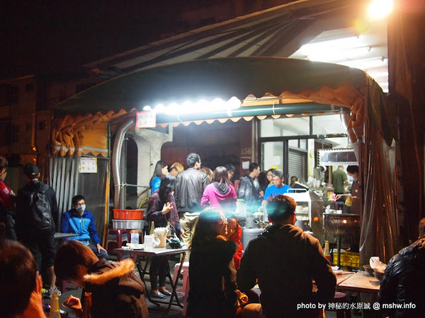 一點刈包：【食記】台南東區-一點刈包@成功大學 : 傳說中一點人最多的宵夜美味, 台南人與學子的共同回憶