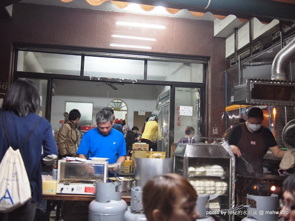 一點刈包：【食記】台南東區-一點刈包@成功大學 : 傳說中一點人最多的宵夜美味, 台南人與學子的共同回憶