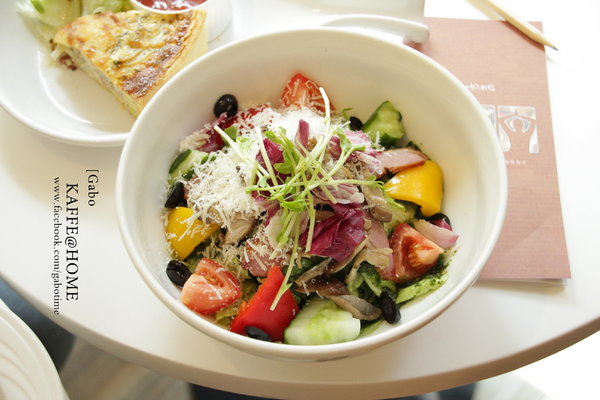 KAFFE @ HOME:【台南||東區】新菜色出爐●KAFFE @ HOME●成大周邊|平價聚餐好選擇!