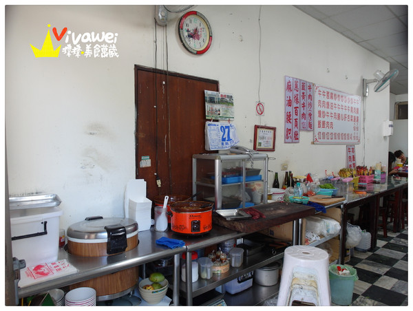 文章牛肉湯：台南安平｜宵夜場至隔天中午也能吃到新鮮現切牛肉『文章牛肉湯』