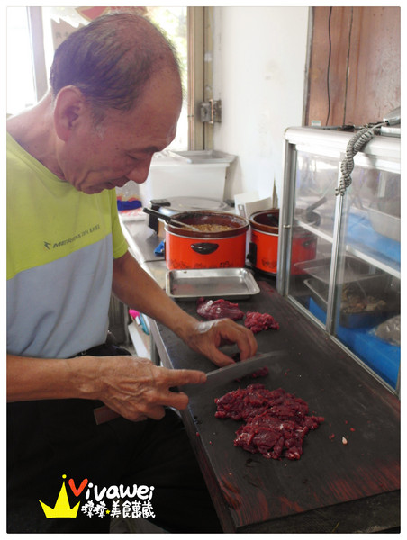 文章牛肉湯：台南安平｜宵夜場至隔天中午也能吃到新鮮現切牛肉『文章牛肉湯』
