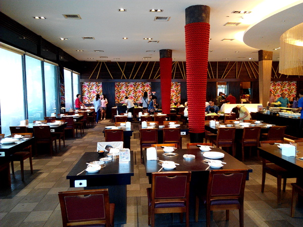 寶日式涮涮鍋(台南安平店):【臺南Ω安平區】宝TAKARA日式涮涮鍋。現切肉品、蔬菜、海鮮類都是上等品質