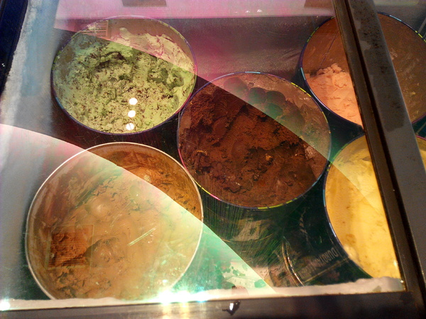 寶日式涮涮鍋(台南安平店):【臺南Ω安平區】宝TAKARA日式涮涮鍋。現切肉品、蔬菜、海鮮類都是上等品質