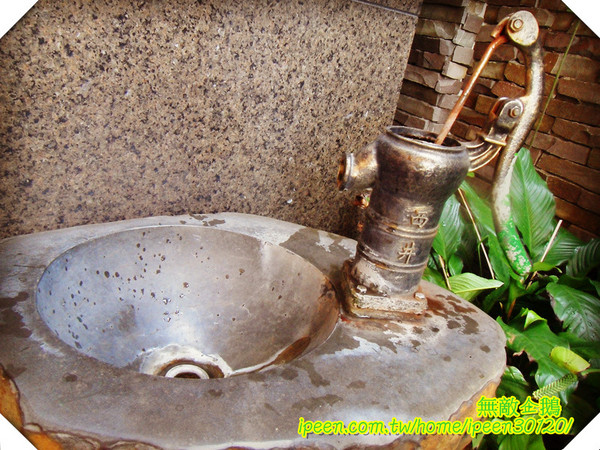 西井村蜂蜜滷味(安平店)：【台南-安平】原來