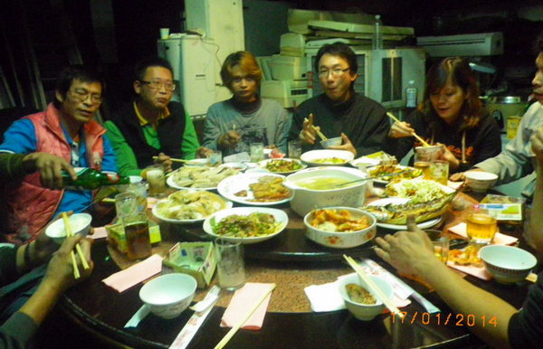 周氏蝦捲(老店)：[周氏蝦捲]尾牙上菜