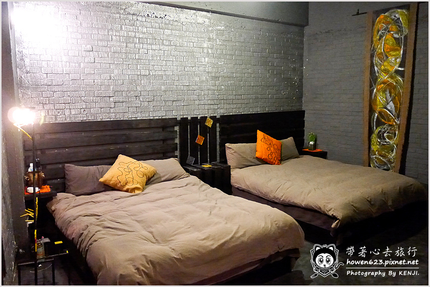 灰黑橘黃民宿-01.jpg