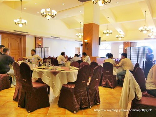 台南商務會館-港式飲茶:台南商務會館-港式飲茶 加碼 戶外泳池也很讚喔!【愛評陸拾卷】