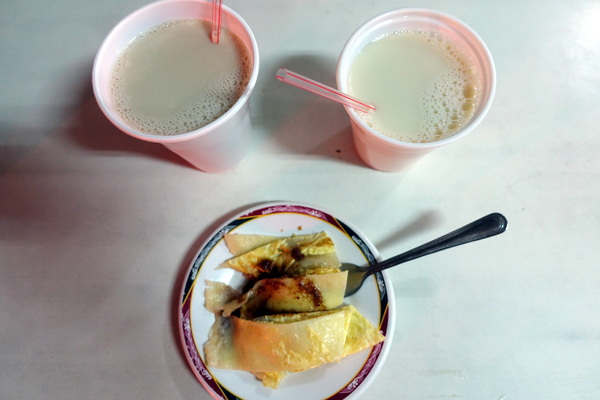 古城豆花庄:(胖樺食記)台南永康大份量高CP值「古城豆花庄」,有好吃的豬油拌飯/復古懷舊風/炒飯麵小火鍋