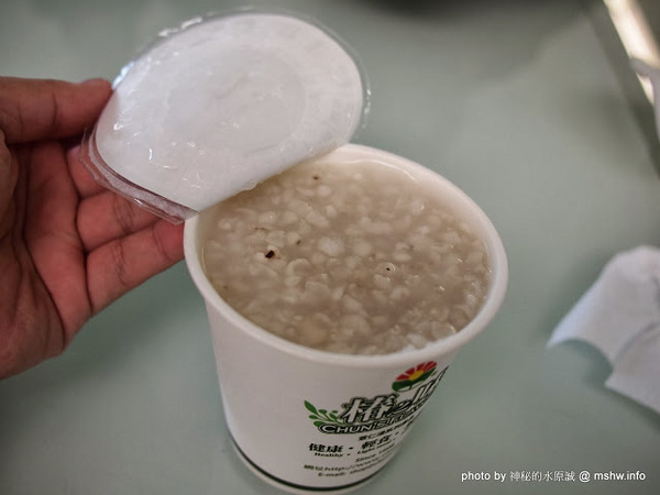 椿之味薏仁湯(薏仁主題館)：【食記】台南安平-椿之味薏仁湯-薏仁主題館-安平店 : 料好實在的平價健康點心^^