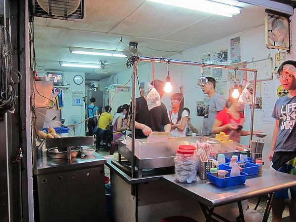 阿龍香腸熟肉：**台南中西區 保安路上80年老店~阿龍香腸熟肉 黑白切