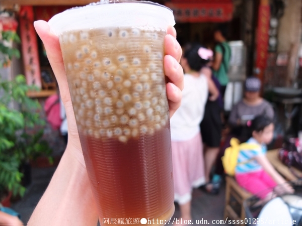 進來涼冬瓜茶(兩角銀)(赤崁店):【美食特搜。台南中西區】兩角銀古早味冬瓜茶(赤崁店)。西元1880年創立 百年老字號的歷史古早味