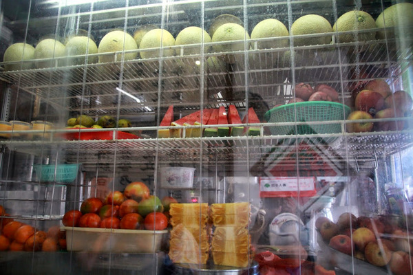 泰成水果店：瓜瓜瓜........冰!!! 