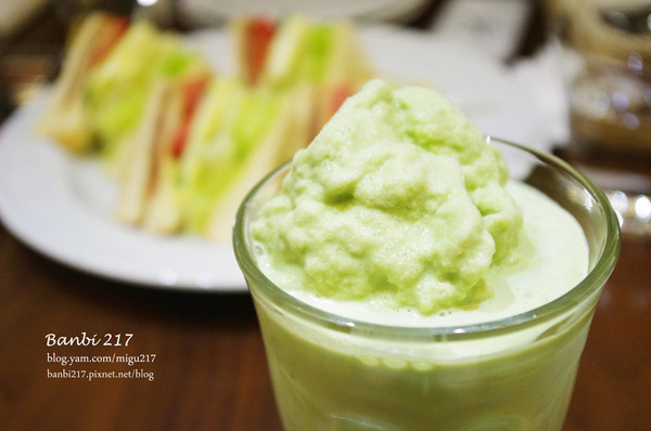 Melange Caf'e 米朗琪咖啡館：草莓鬆餅與三明治 在米朗琪下午茶