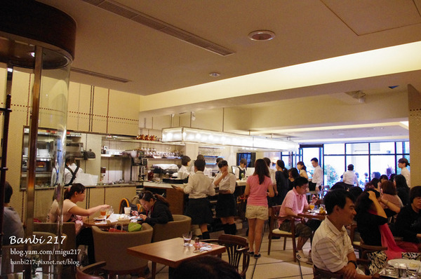 Melange Caf'e 米朗琪咖啡館：草莓鬆餅與三明治 在米朗琪下午茶