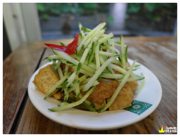 王記茶舖:花蓮市|可久坐的茶點及飲品專賣店『王記茶舖人文茶館 (中山店)』 Hualien 花蓮火車站 無限時 悠閒 餐廳 美食 飲料 推薦