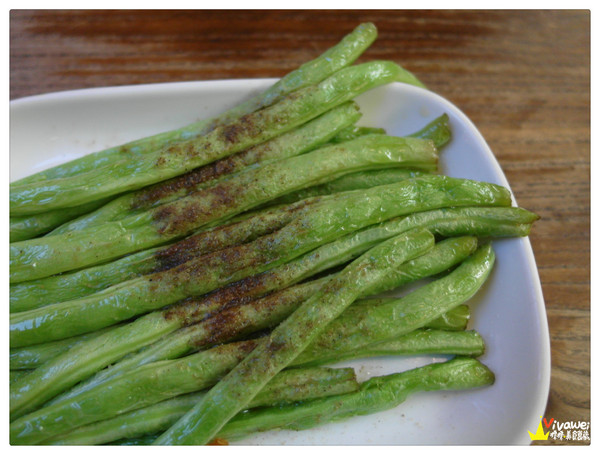 王記茶舖:花蓮市|可久坐的茶點及飲品專賣店『王記茶舖人文茶館 (中山店)』 Hualien 花蓮火車站 無限時 悠閒 餐廳 美食 飲料 推薦