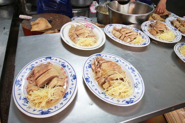 金山老街鴨肉石門老梅綠石槽台北北海岸一日遊