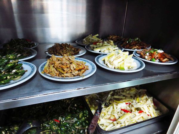 【花蓮美食】南華大陸麵店-極力推薦的煎麵美食