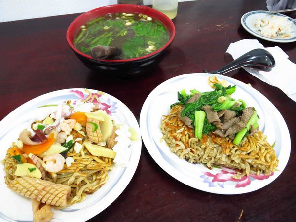 【花蓮美食】南華大陸麵店-極力推薦的煎麵美食