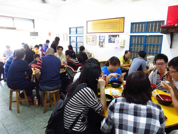 【花蓮美食】南華大陸麵店-極力推薦的煎麵美食