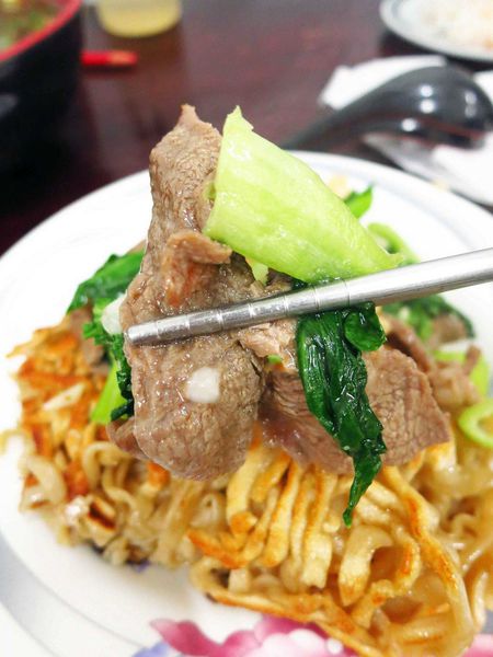 【花蓮美食】南華大陸麵店-極力推薦的煎麵美食