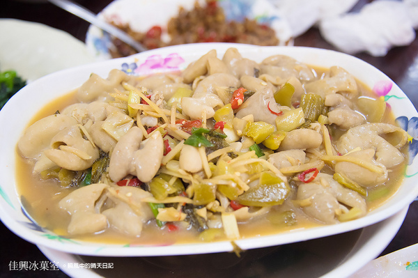 佳興冰菓室：【花蓮|佳興冰菓室】來冰菓室吃飯吧!! 什錦麵超超值 再來杯檸檬汁當點心!!