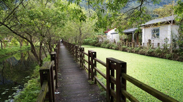 光復紅瓦屋餐廳：花蓮光復 - 鐵馬遊馬太鞍 vs 紅瓦屋餐廳: 原民風味石頭火鍋