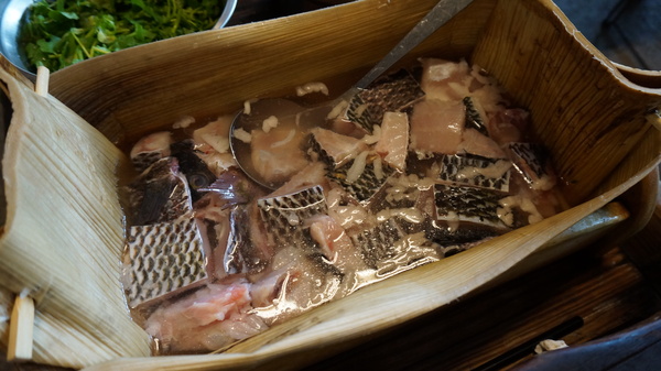 光復紅瓦屋餐廳：花蓮光復 - 鐵馬遊馬太鞍 vs 紅瓦屋餐廳: 原民風味石頭火鍋