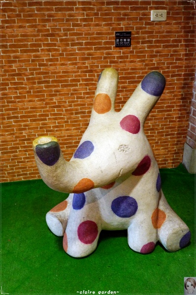 西門紅樓：台北 捷運西門站 紅樓~古蹟裡暗藏文青最愛的創意市集呢