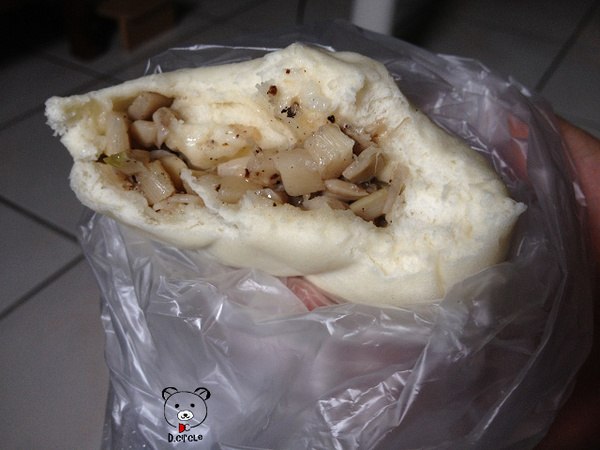 大鼻南包子饅頭專賣店:宜蘭●市區-大鼻南包子饅頭專賣店~包子饅頭一律10元呦~!!