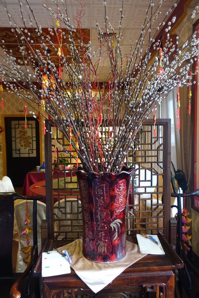 帝煲瓦罐煨湯館：(胖樺食記)宜蘭礁溪無菜單餐廳「帝煲瓦罐煨湯館」，宮廷式裝潢/16小時煲湯/神秘粽