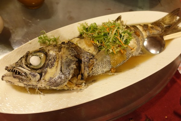 帝煲瓦罐煨湯館：(胖樺食記)宜蘭礁溪無菜單餐廳「帝煲瓦罐煨湯館」，宮廷式裝潢/16小時煲湯/神秘粽