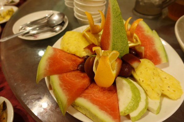 帝煲瓦罐煨湯館：(胖樺食記)宜蘭礁溪無菜單餐廳「帝煲瓦罐煨湯館」，宮廷式裝潢/16小時煲湯/神秘粽